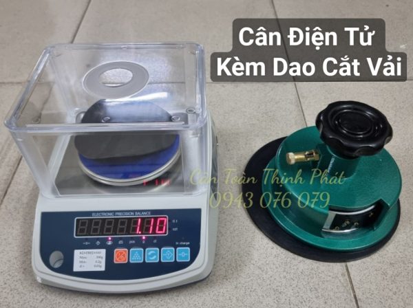Cân Định Lượng Vải KD-TBED300 Kèm Dao Cắt GSM